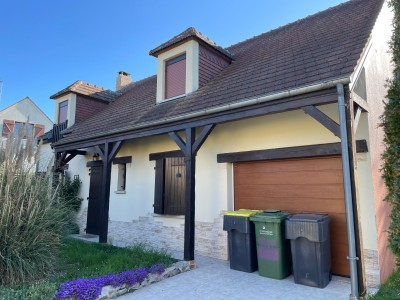 Maison traditionnelle A VENDRE - LUMIGNY NESLES ORMEAUX NESLES LA GILBERTE - 142 m2 - 299000€