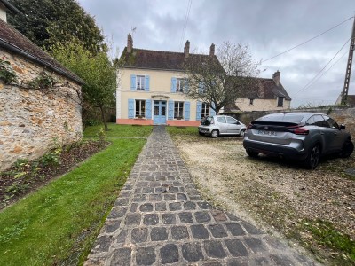 Maison Bourgeoise A VENDRE - LUMIGNY NESLES ORMEAUX - 170 m2 - 449000€