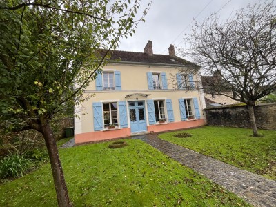 Maison Bourgeoise A VENDRE - LUMIGNY NESLES ORMEAUX - 170 m2 - 449000€