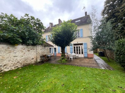 Maison Bourgeoise A VENDRE - LUMIGNY NESLES ORMEAUX - 170 m2 - 449000€