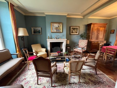 Maison Bourgeoise A VENDRE - LUMIGNY NESLES ORMEAUX - 170 m2 - 449000€