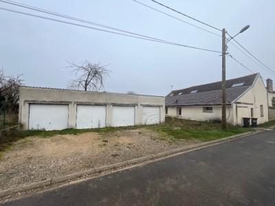 MAISON A VENDRE - MAISON ROUGE - 177.8 m2 - 197 000 €