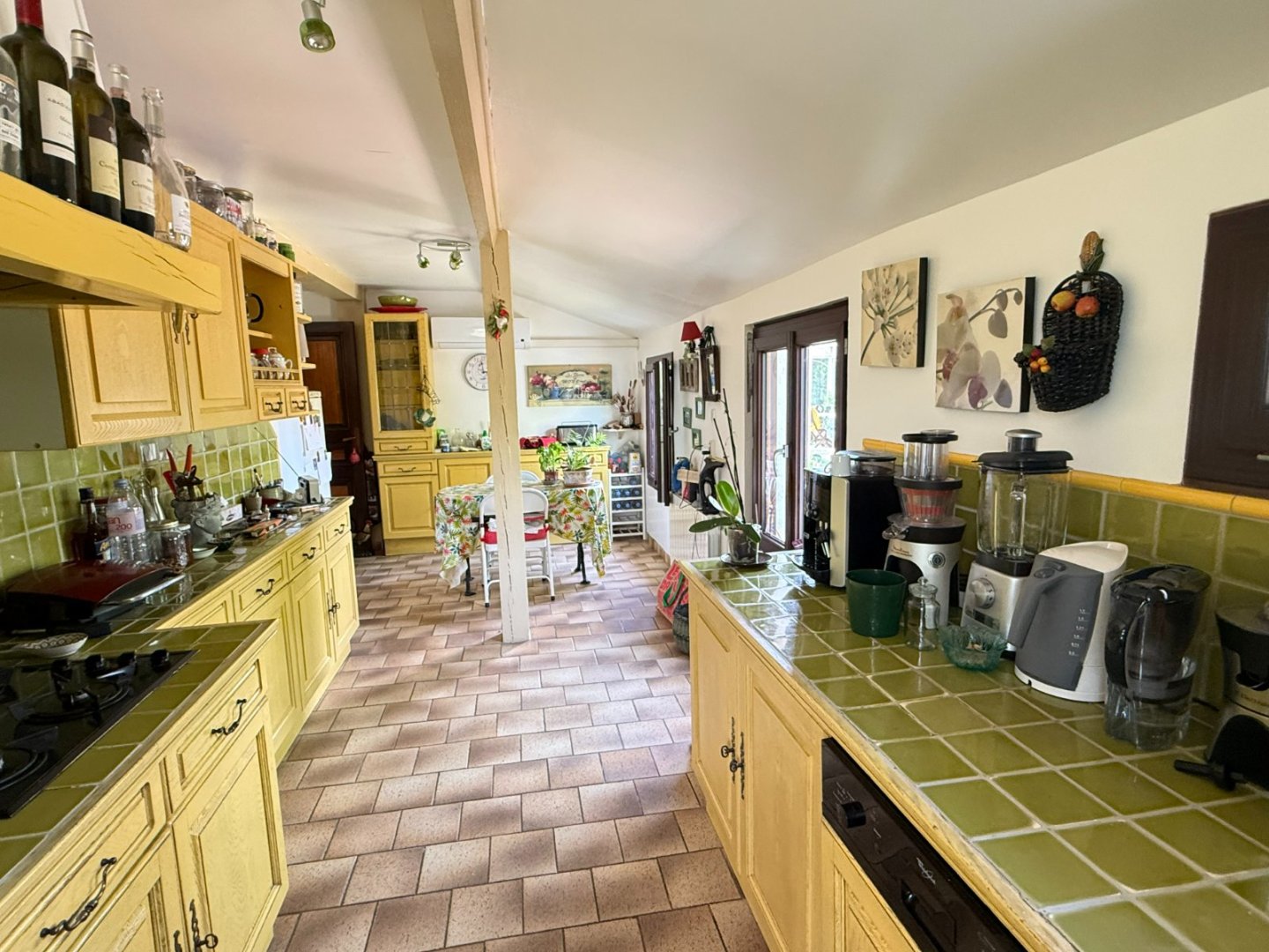 Maison indépendante A VENDRE - MARLES EN BRIE Centre du village - 207 m2 - 416 000 &euro;