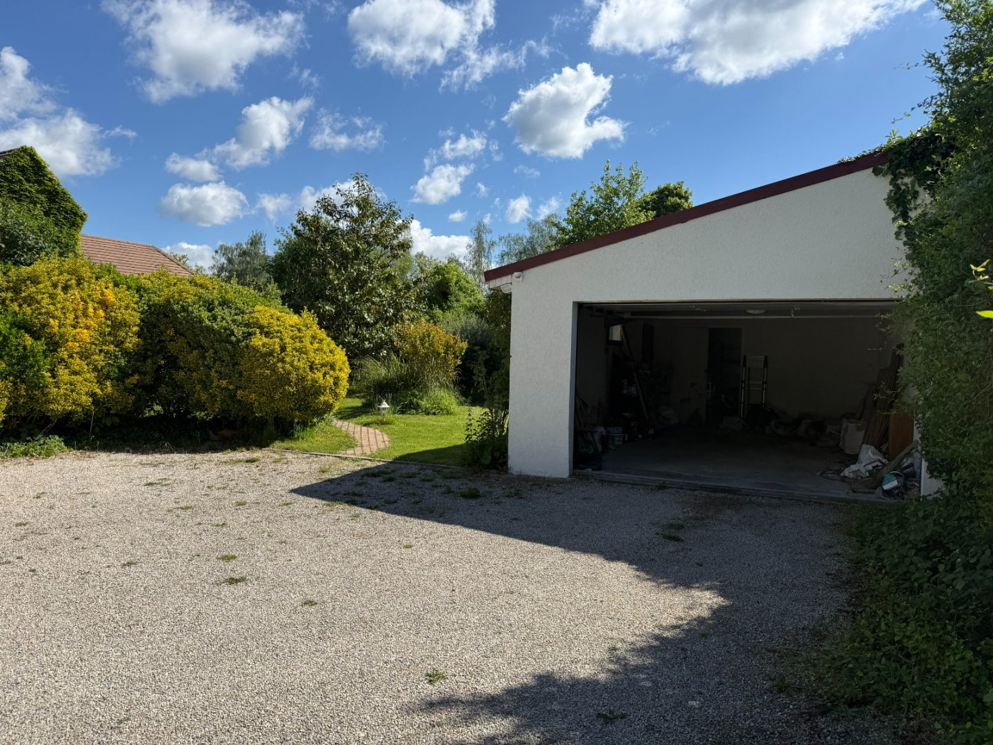 Maison indépendante A VENDRE - MARLES EN BRIE Centre du village - 207 m2 - 416 000 &euro;