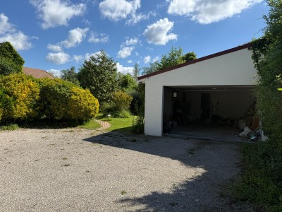 Maison indépendante A VENDRE - MARLES EN BRIE Centre du village - 207 m2 - 416 000 €