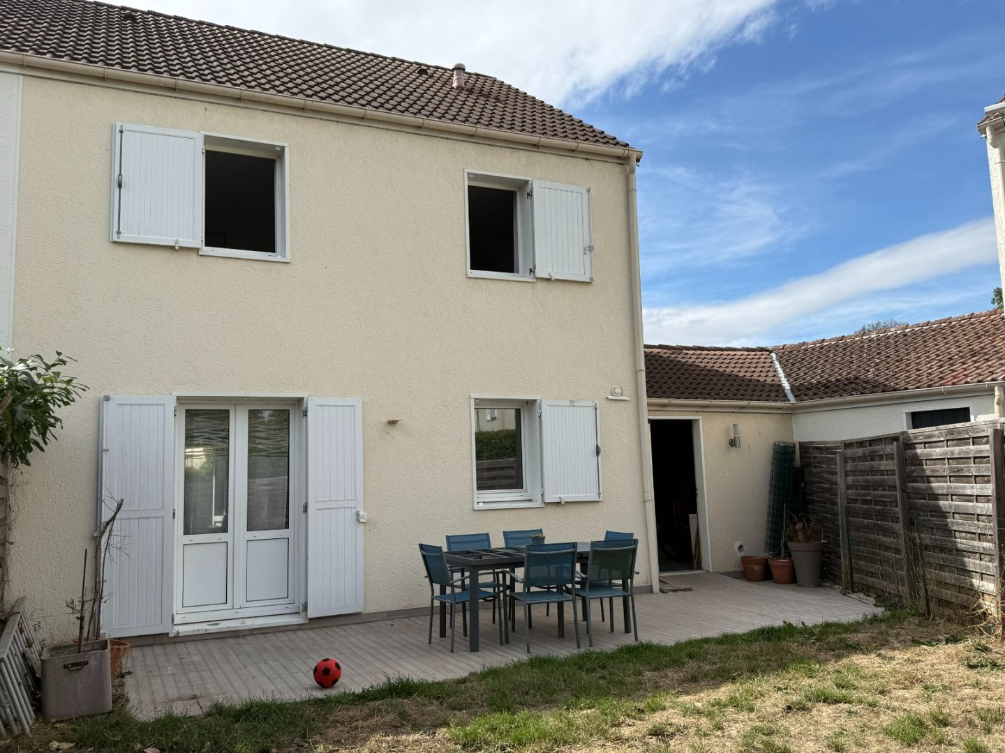 Maison 3 chambres, garage, jardin A VENDRE - MORMANT Proche centre ville, gare à pieds - 94 m2 - 243 000 &euro;
