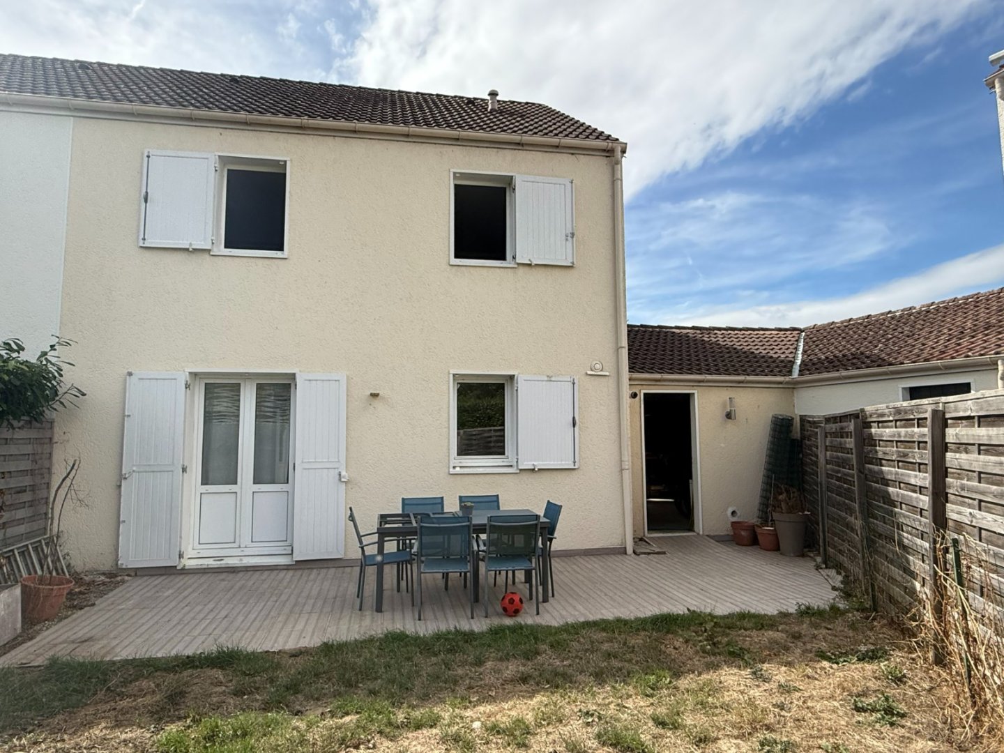 Maison 3 chambres, garage, jardin A VENDRE - MORMANT Proche centre ville, gare à pieds - 94 m2 - 243 000 &euro;