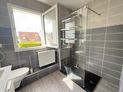 Maison 3 chambres, garage, jardin A VENDRE - MORMANT Proche centre ville, gare à pieds - 94 m2 - 243 000 €