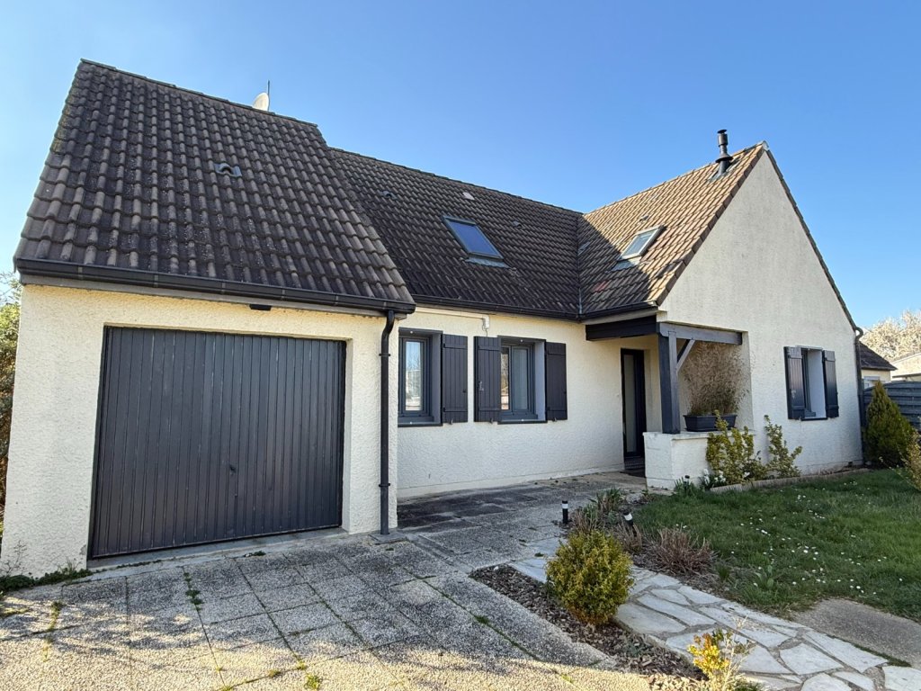 Maison traditionnelle - MORMANT - 125 m2 - VENDU