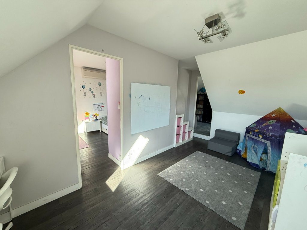 Maison traditionnelle - MORMANT - 125 m2 - VENDU