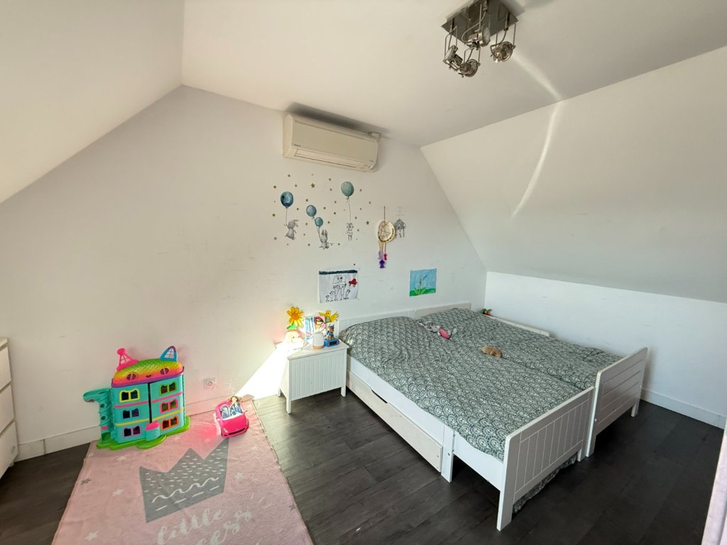 Maison traditionnelle - MORMANT - 125 m2 - VENDU