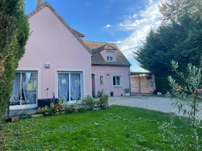 Maison traditionnelle A VENDRE - ROZAY EN BRIE - 142 m2 - 416000€