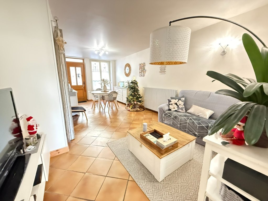 Maison Briarde Rurale A VENDRE - ROZAY EN BRIE Centre ville, commerces � pied - 136 m2 - 263�000�&euro;