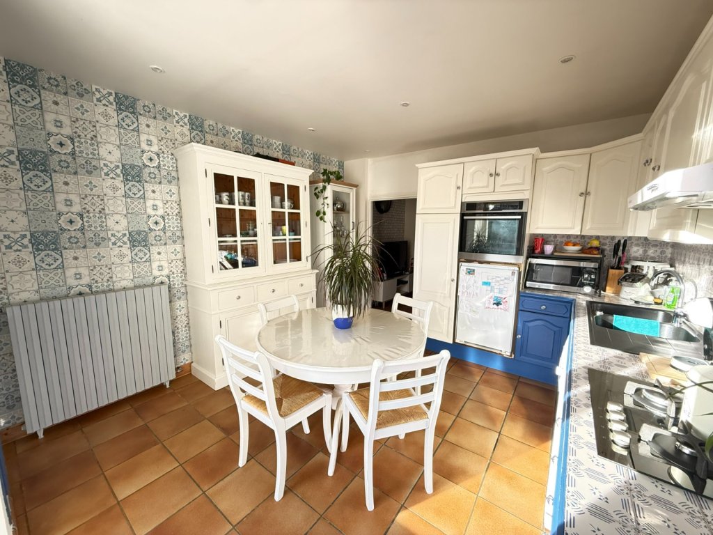 Maison Briarde Rurale A VENDRE - ROZAY EN BRIE Centre ville, commerces � pied - 136 m2 - 263�000�&euro;