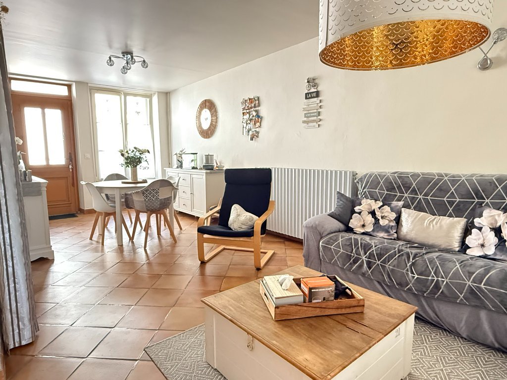 Maison Briarde Rurale - ROZAY EN BRIE Centre ville, commerces � pied - 136 m2 - VENDU