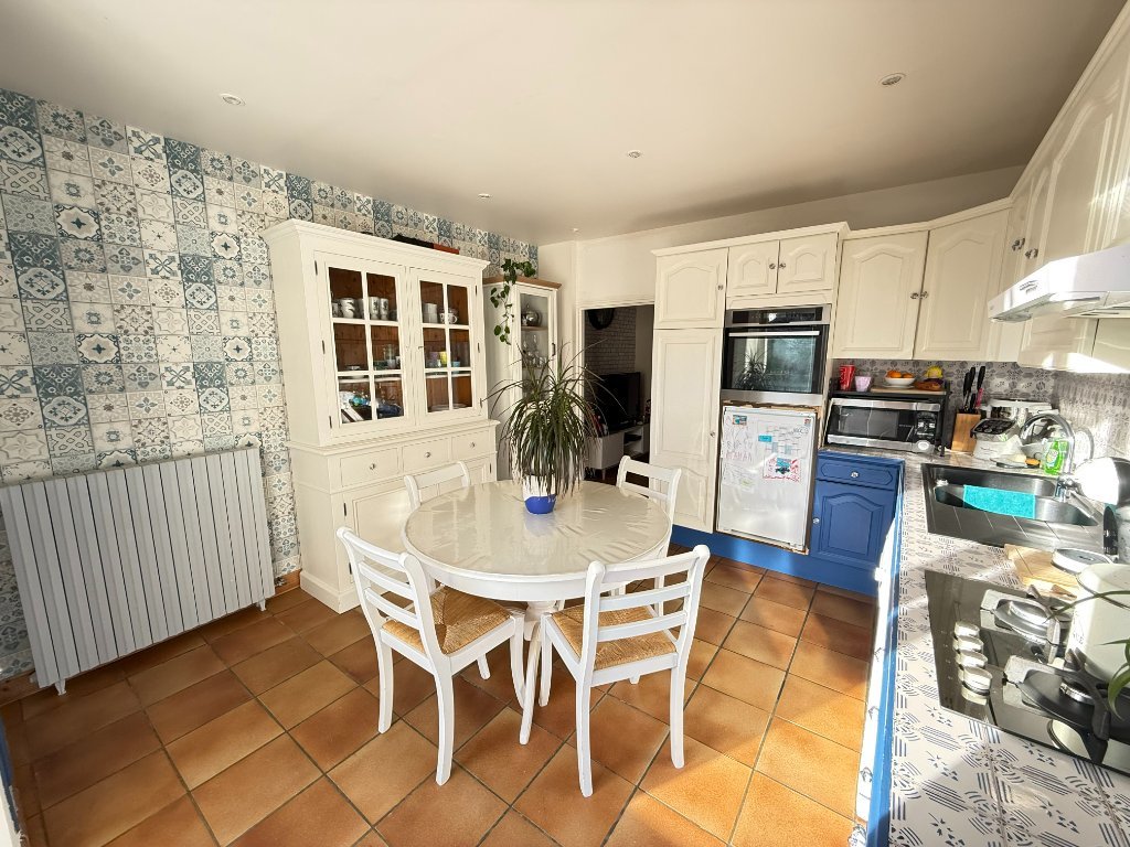 Maison Briarde Rurale - ROZAY EN BRIE Centre ville, commerces � pied - 136 m2 - VENDU