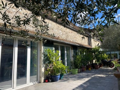 MAISON A VENDRE - ROZAY EN BRIE - 273.7 m2 - 385000€