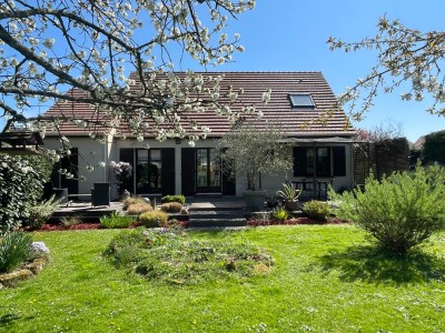 Maison traditionnelle A VENDRE - ROZAY EN BRIE - 105 m2 - 325000€