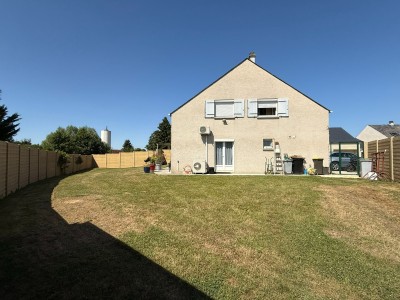maison traditionnelle A VENDRE - ROZAY EN BRIE - 135 m2 - 325000€