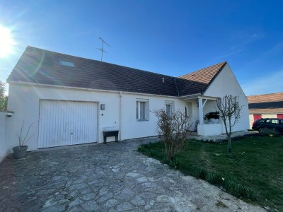 maison traditionnelle de PLAIN PIED - ROZAY EN BRIE - 142 m2 - VENDU