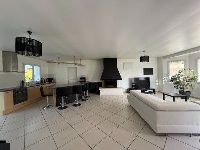 maison traditionnelle de Plain Pied + piscine A VENDRE - ROZAY EN BRIE - 262.29 m2 - 470000€
