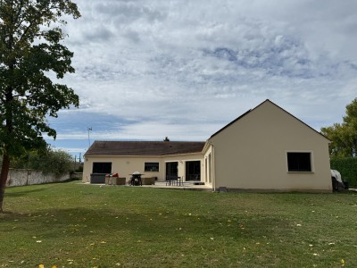 Maison PLAIN PIED traditionnelle de 2014 - ROZAY EN BRIE - 190 m2 - VENDU
