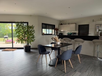 Maison PLAIN PIED traditionnelle de 2014 - ROZAY EN BRIE - 190 m2 - VENDU