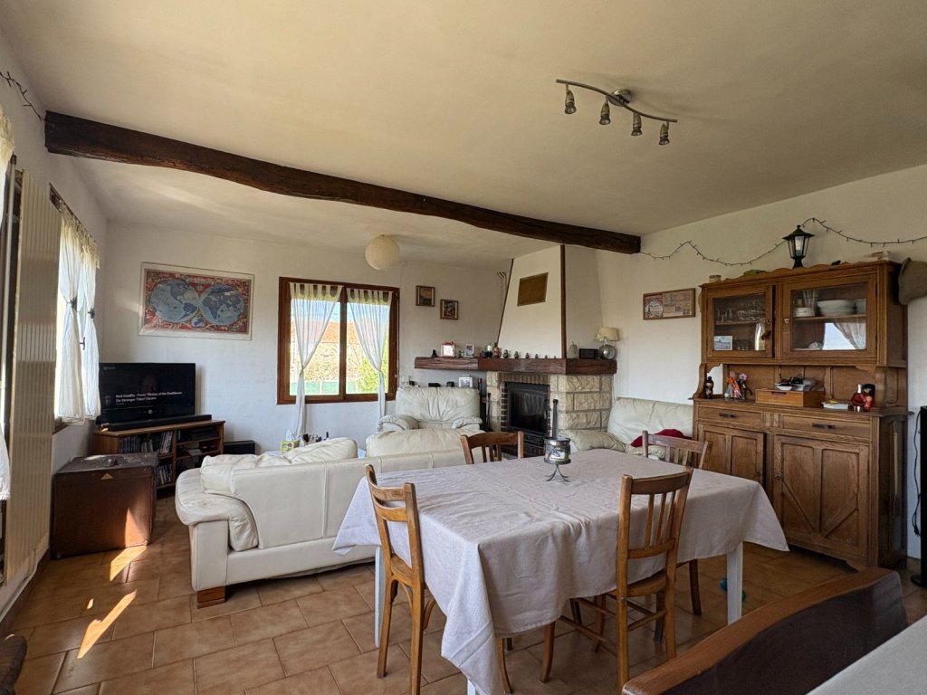 Une maison individuelle - ROZAY EN BRIE - 92 m2 - VENDU