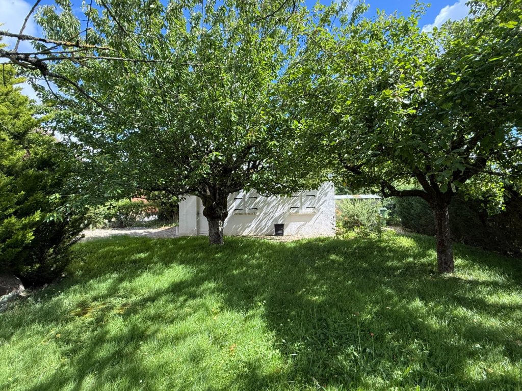 Maison  , 2 chambres + bureau , garage, jardin - ROZAY EN BRIE - 90 m2 - VENDU