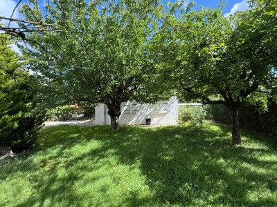 Maison , 2 chambres + bureau , garage, jardin - ROZAY EN BRIE - 90 m2 - VENDU