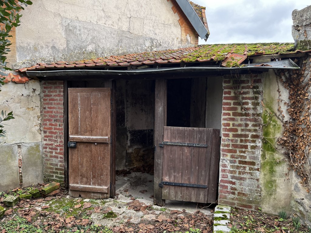 briarde A VENDRE - ROZAY EN BRIE - 260 m2 - 250 000 &euro;