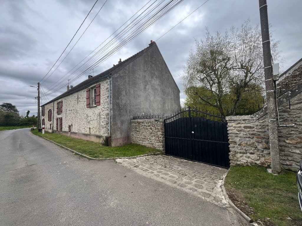 MAISON A VENDRE - TOUQUIN - 200 m2 - 284 000 &euro;