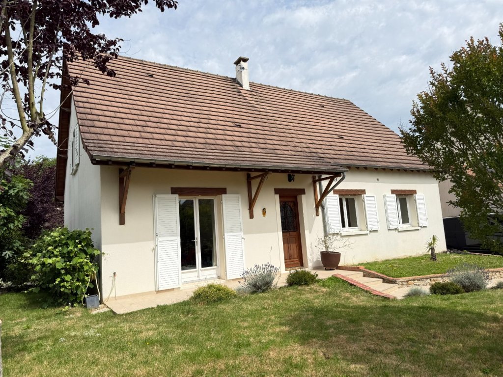 Maison Traditionnelle A VENDRE - TOURNAN EN BRIE - 181.42 m2 - 455 000 &euro;