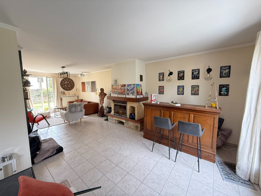 Maison Traditionnelle A VENDRE - TOURNAN EN BRIE - 181.42 m2 - 455 000 &euro;