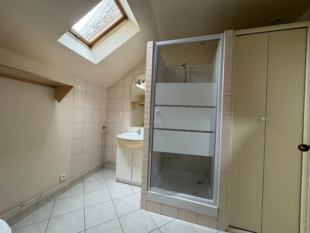 MAISON - VIELS MAISONS - 65 m2 - VENDU