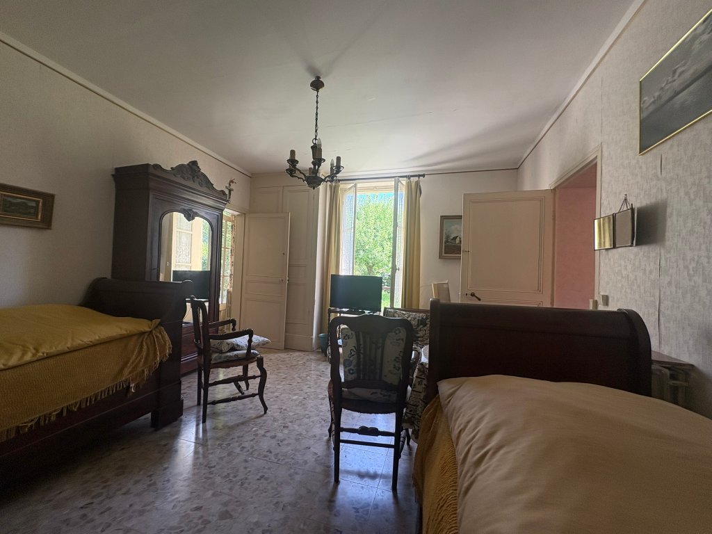 MAISON - VILLENEUVE SUR BELLOT - 105 m2 - VENDU