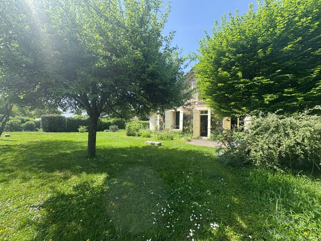 MAISON - VILLENEUVE SUR BELLOT - 105 m2 - VENDU