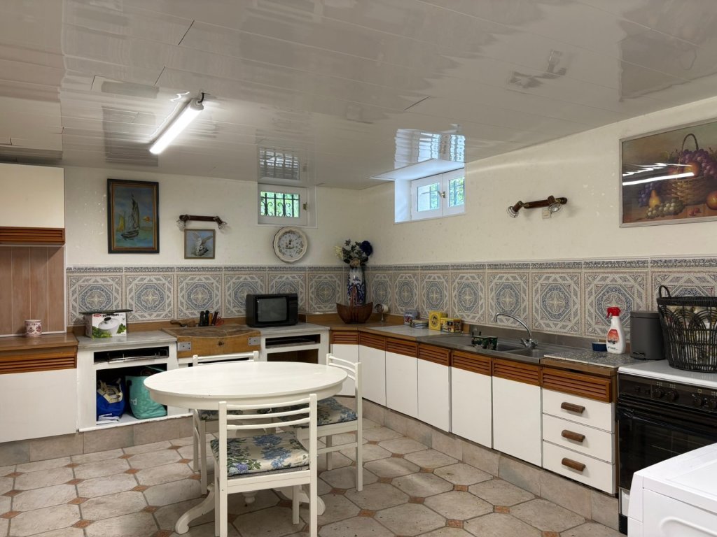 MAISON A VENDRE - VILLENEUVE SUR BELLOT - 250 m2 - 403 000 &euro;