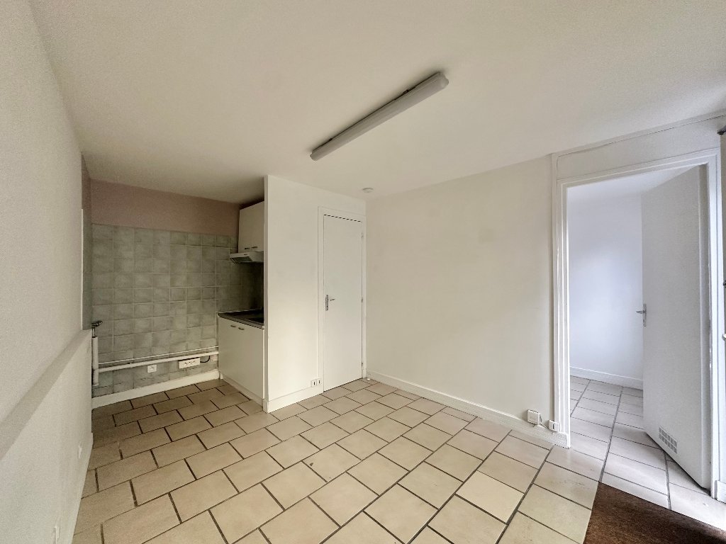 STUDIO A VENDRE - LA FERTE GAUCHER - 20.3 m2 - 53�000�&euro;