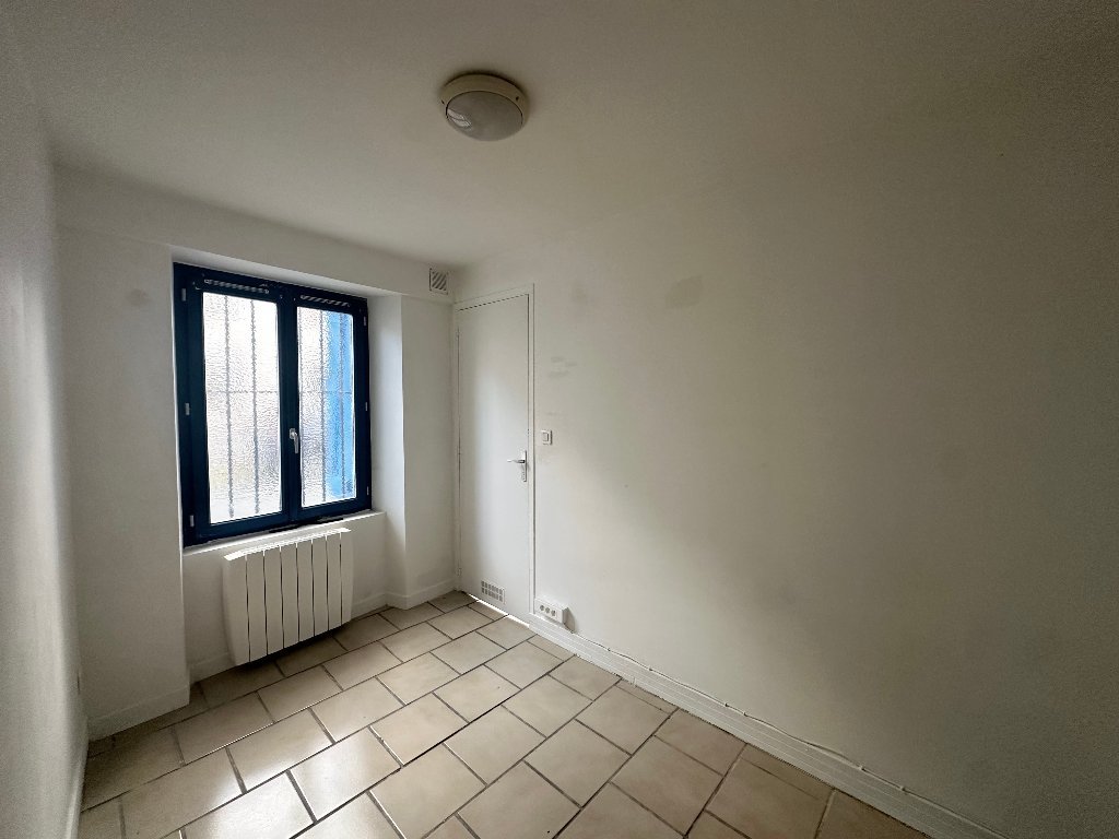 STUDIO A VENDRE - LA FERTE GAUCHER - 20.3 m2 - 53�000�&euro;