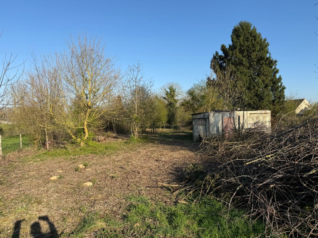 TERRAIN NON CONSTRUCTIBLE - BANNOST VILLEGAGNON - 3512 m2 - VENDU