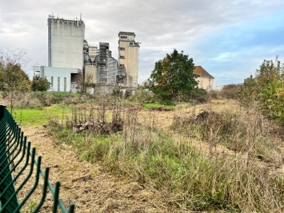 TERRAIN ROZAY EN BRIE