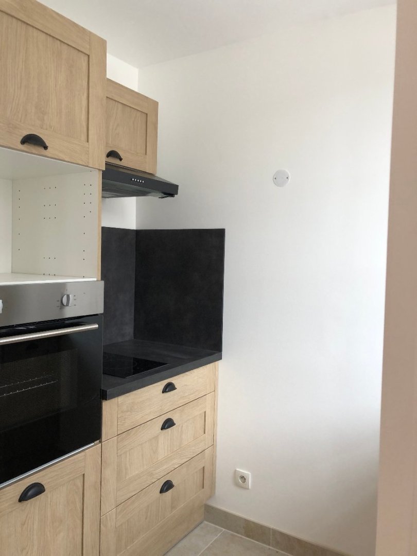 APPARTEMENT T1 A LOUER - LA FERTE GAUCHER - 33.52 m2 - 572 &euro; charges comprises par mois