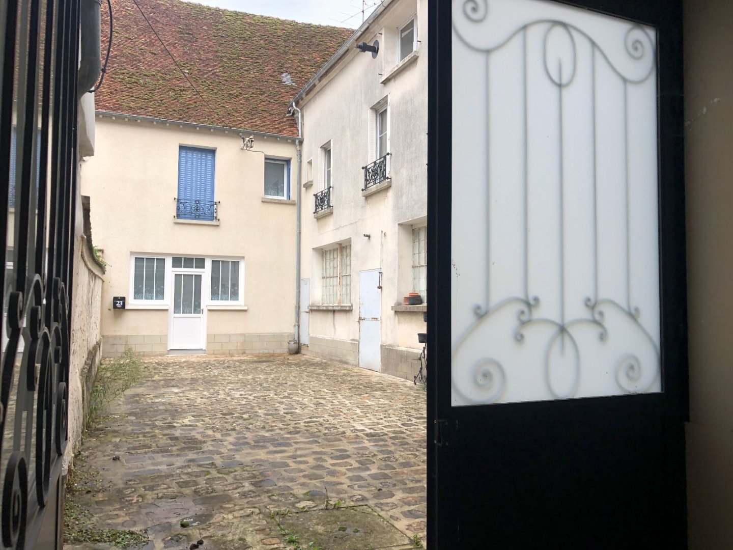 APPARTEMENT T1 A LOUER - LA FERTE GAUCHER - 33.52 m2 - 572 &euro; charges comprises par mois