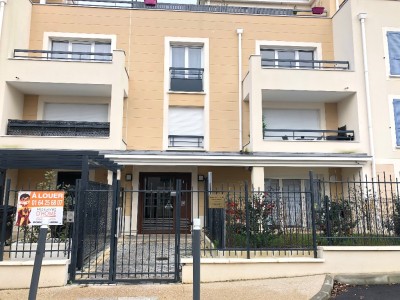 APPARTEMENT T1 A LOUER - ROISSY EN BRIE - 29.95 m2 - 695€ charges comprises par mois