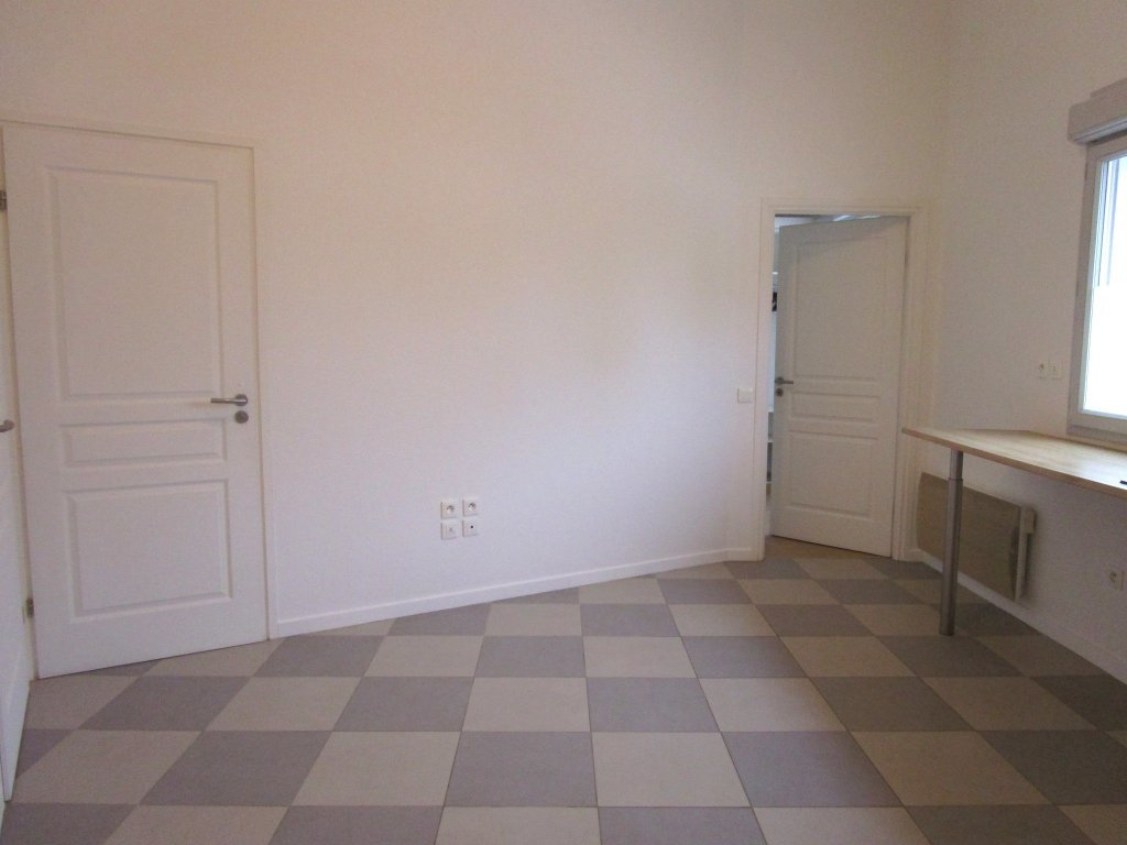 APPARTEMENT T2 A LOUER - FONTENAY TRESIGNY - 30.04 m2 - 650 &euro; charges comprises par mois
