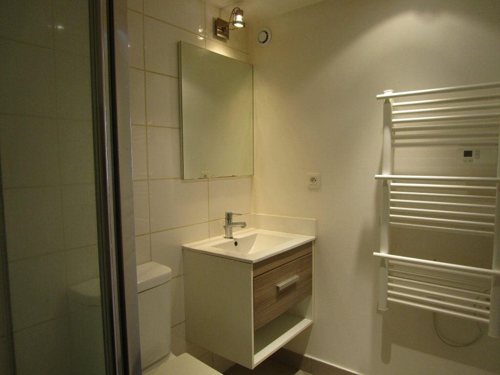 APPARTEMENT T2 A LOUER - FONTENAY TRESIGNY - 30.04 m2 - 650 &euro; charges comprises par mois