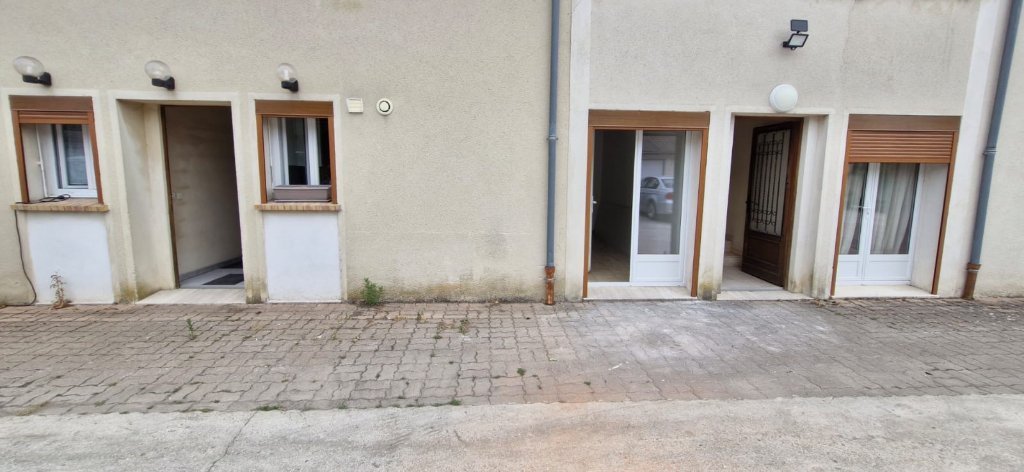 APPARTEMENT T2 A LOUER - GUIGNES - 41.66 m2 - 690�&euro; charges comprises par mois