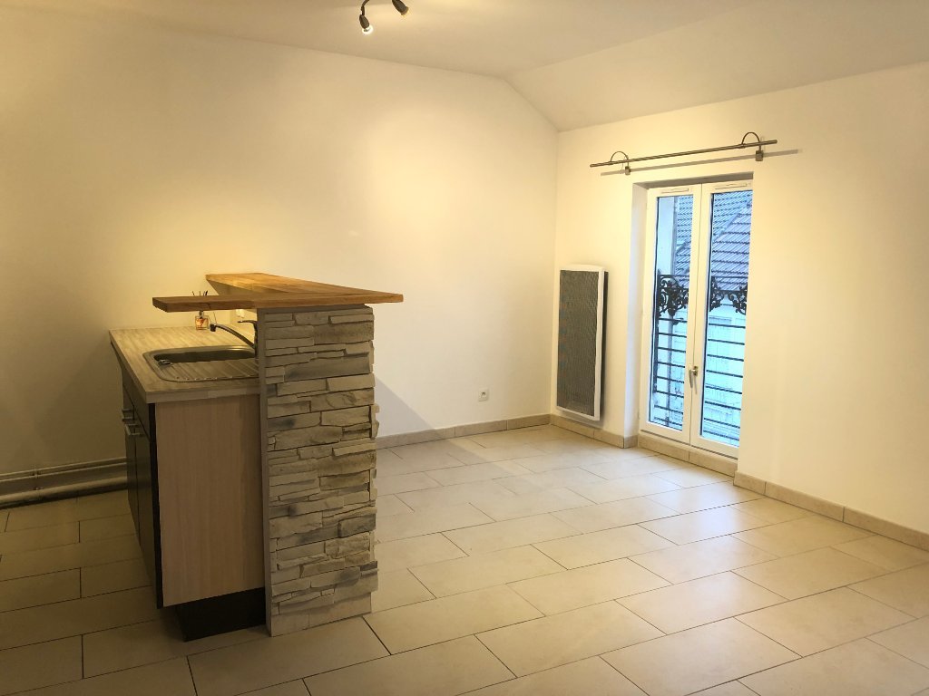 APPARTEMENT T2 A LOUER - LA FERTE GAUCHER CENTRE VILLE - 39.91 m2 - 480�&euro; charges comprises par mois