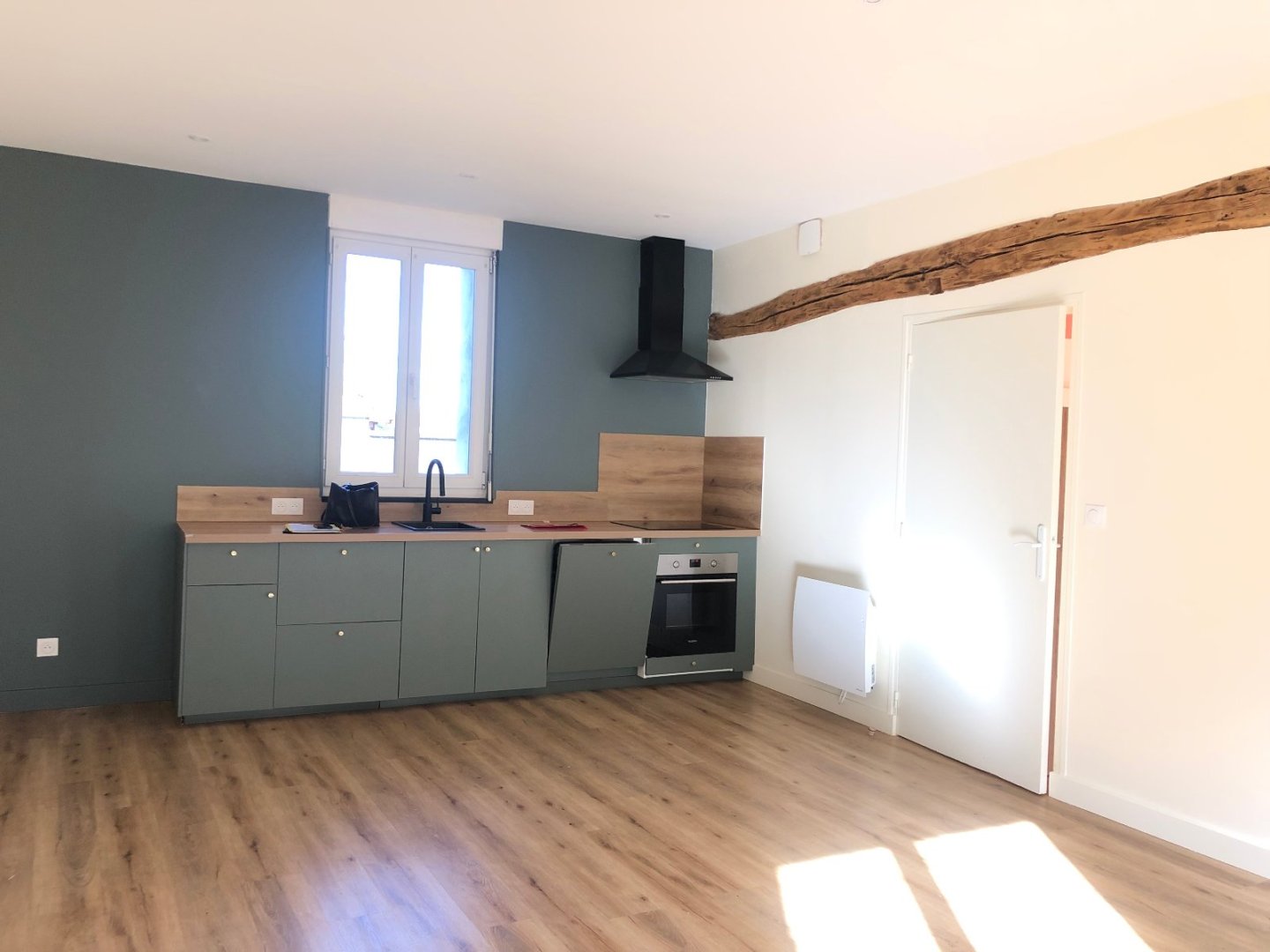 APPARTEMENT T2 A LOUER - LA FERTE GAUCHER - 49.27 m2 - 695 &euro; charges comprises par mois